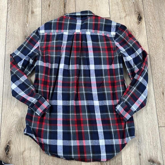 Equipment Femme Signature Flannel Button Down Plaid Shirt - Picture 7 of 10